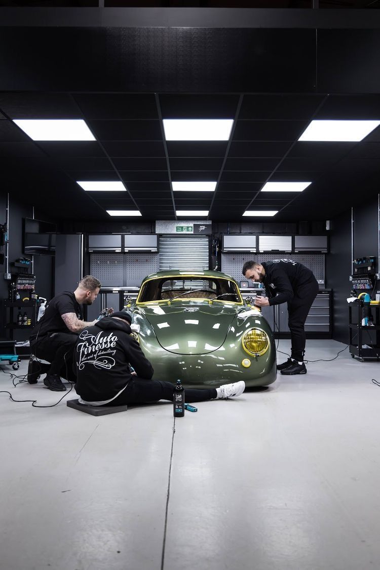 Master detailer polishing vintage chrome